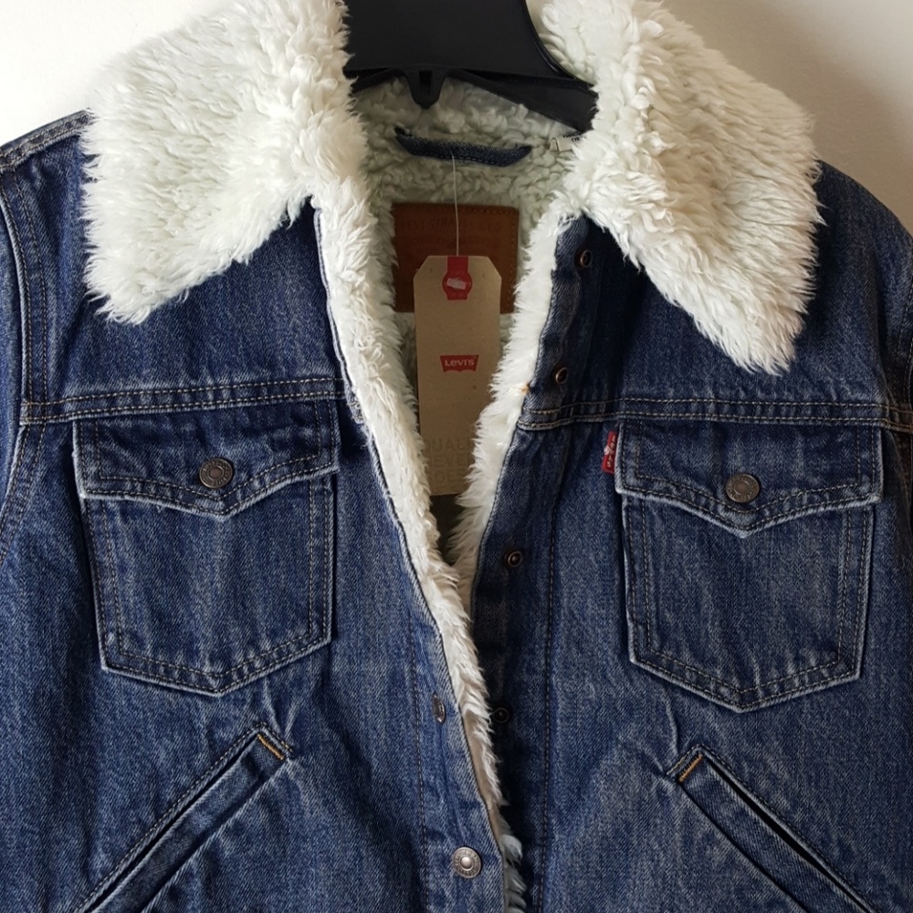 Levi's Denim Red Tab Trucker Jacket - Picture 4 of 5